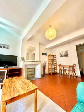 Grand Studio lumineux 29m2 proche Arsenal-Toulon
